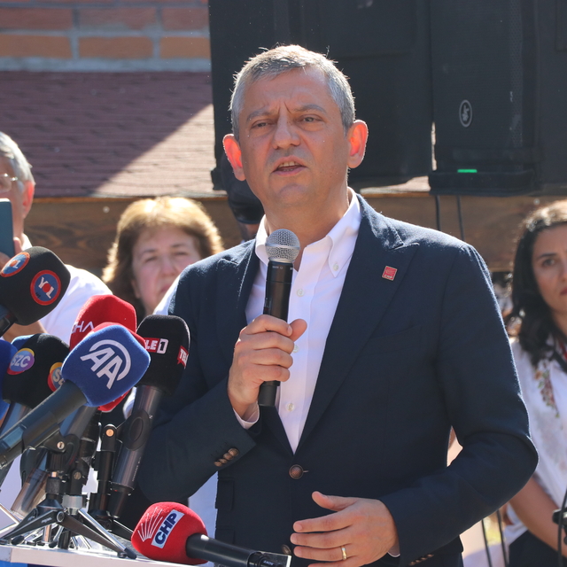 Özgür Özel: Kimsenin verdiği oy için özür dilemesine gerek yok (2)