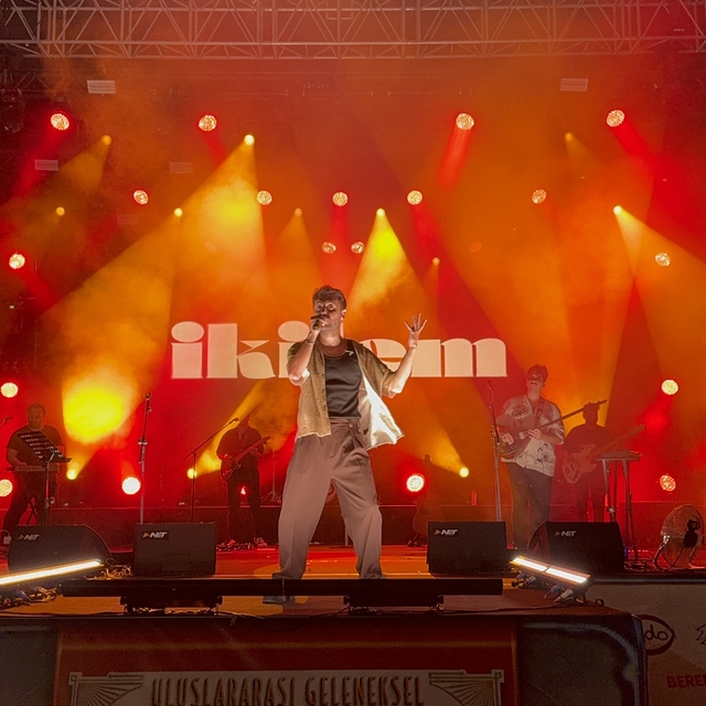 Kahramanmaraş Uluslararası Geleneksel Ağustos Fuarı'nda "İkilem" müzik grub...