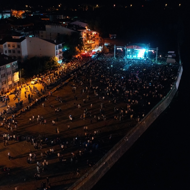35. Uluslararası Taşköprü Kültür ve Sarımsak Festivali'nin 3'üncü günü tama...