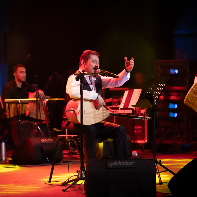 Erzurum Kültür Yolu Festivali konserler, söyleşiler ve sanat etkinlikleriyl...