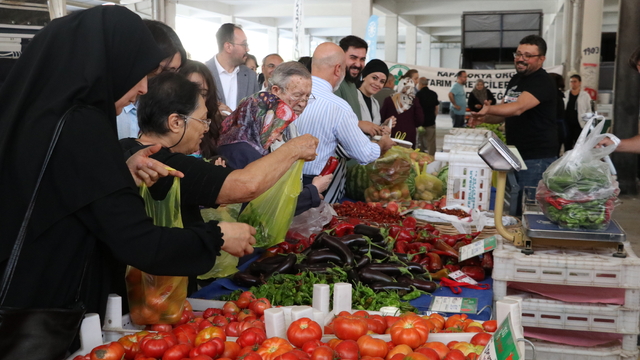 Kayseri'de "Yüzde 100 Ekolojik Pazar" açıldı