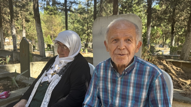 17 Ağustos Marmara Depremi'nin merkez üssü Kocaeli'de hayatını kaybedenler dualarla anıldı