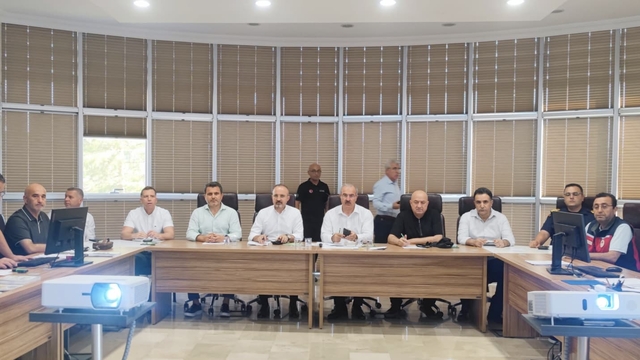 İçişleri Bakan Yardımcısı Turan, Çanakkale'de yangın bölgesinde incelemelerde bulundu: