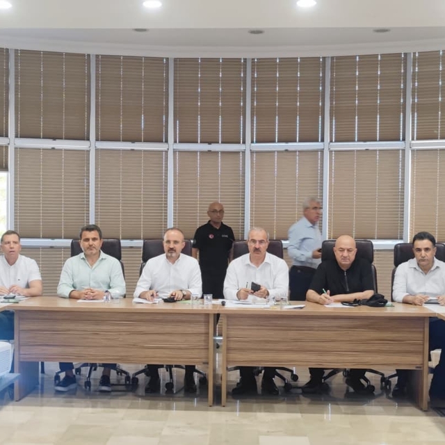 İçişleri Bakan Yardımcısı Turan, Çanakkale'de yangın bölgesinde incelemeler...