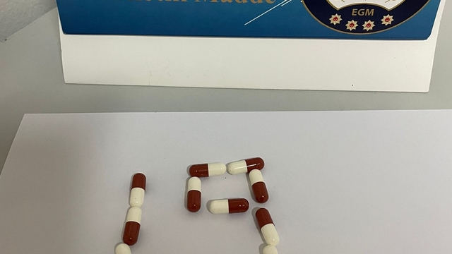 Çorum'da üzerinde uyuşturucu bulunan 2 kişi gözaltına alındı