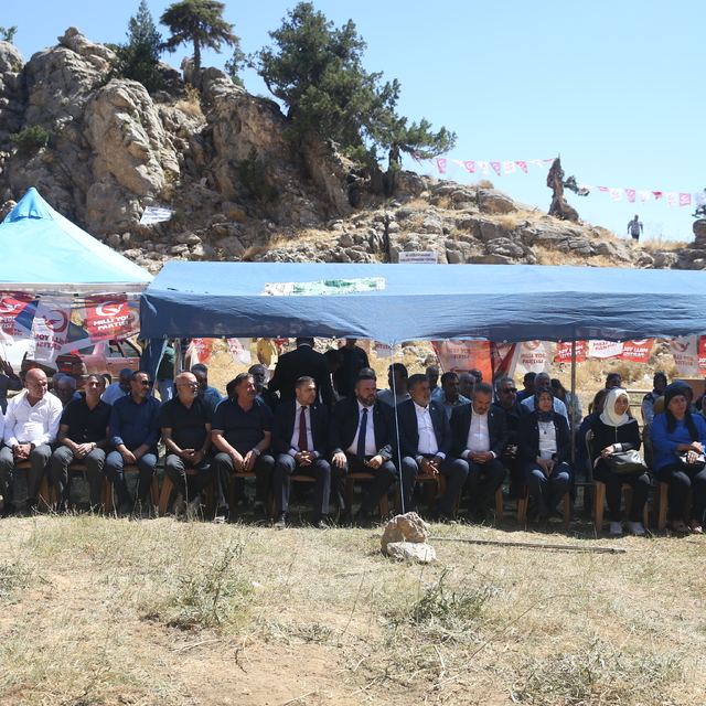 Muhsin Yazıcıoğlu, Kahramanmaraş'ta "Vuslat Kurultayı Programı"nda anıldı