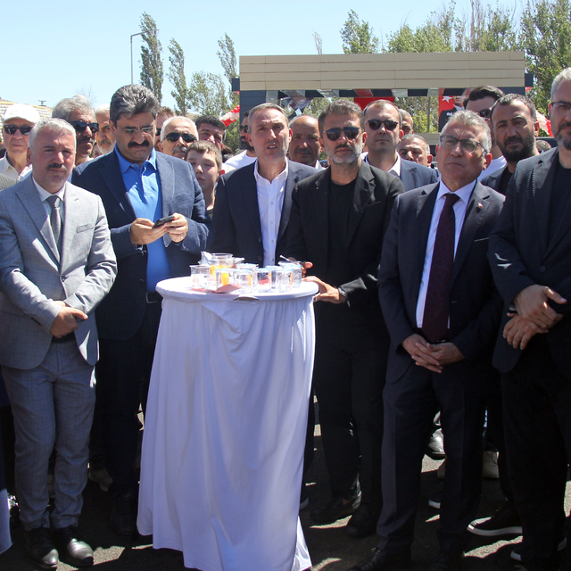 AK Parti Grup Başkanı Abdullah Güler, Hafik Gölü Sosyal Tesisi ve Mesire Al...