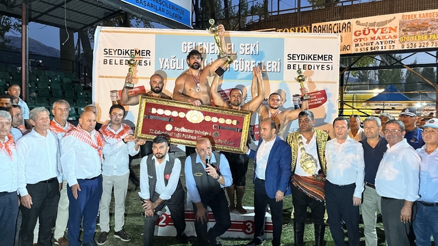 Seki Yağlı Güreşleri'nde Başpehlivan İsmail Koç oldu