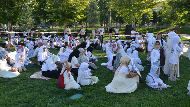 Muş'ta "Hayat Namazla Güzeldir" etkinliğinin finali yapıldı