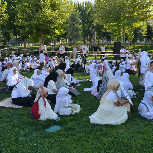 Muş'ta "Hayat Namazla Güzeldir" etkinliğinin finali yapıldı