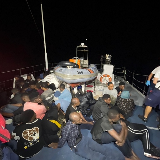 Bodrum açıklarında 35 düzensiz göçmen kurtarıldı