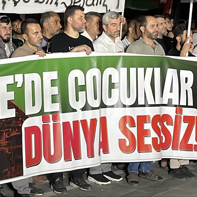 İsrail'in Gazze'ye saldırıları Diyarbakır'da protesto edildi