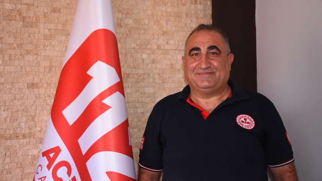 Oğlunun boğazına fındık kaçan anneyi telefonda yardım istediği 112 çalışanı sakinleştirdi