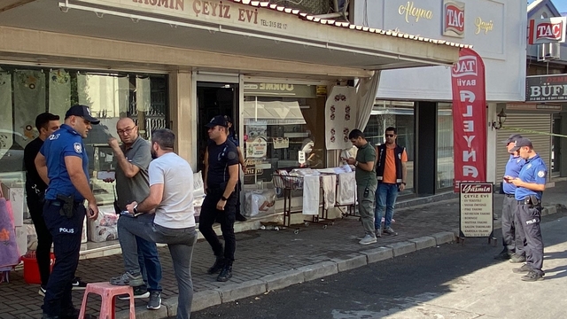 Aydın'da polis memuru, tabancayla eşini öldürdü