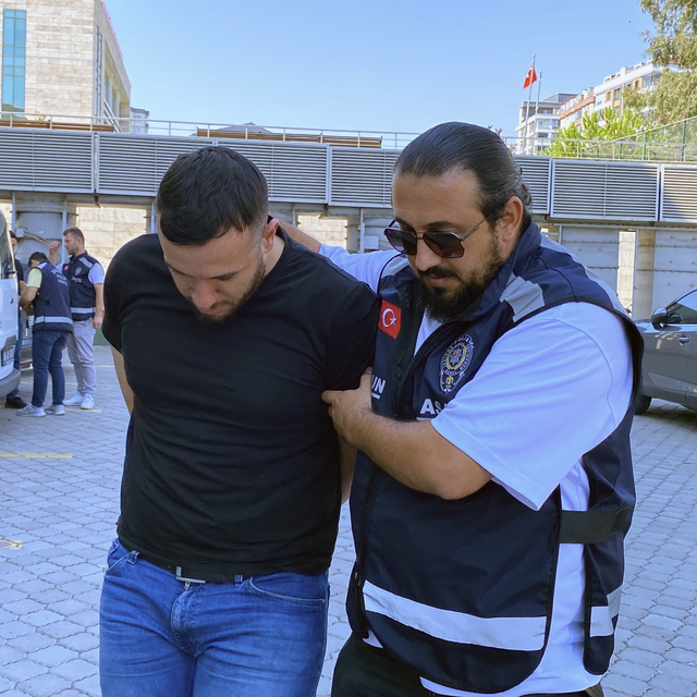 Samsun'da CHP'nin delege seçiminde çıkan kavgada bir kişinin darbedilmesiyl...