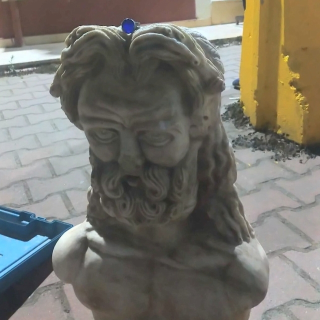 Tarihi eser operasyonunda 2 heykel ele geçirildi