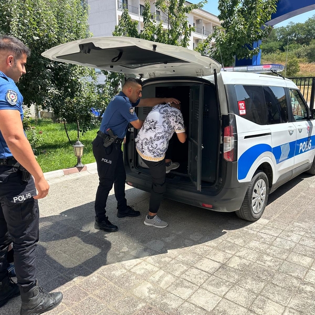 Edirne'de 2 firari hükümlü yakalandı