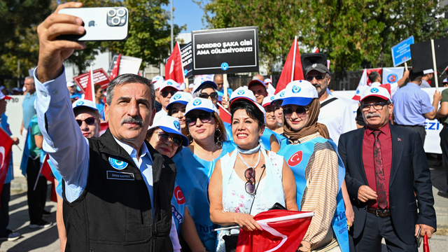 Türkiye Kamu-Sen Genel Başkanı Kahveci'den Türkiye genelinde 1 günlük iş bırakma kararına ilişkin açıklama: