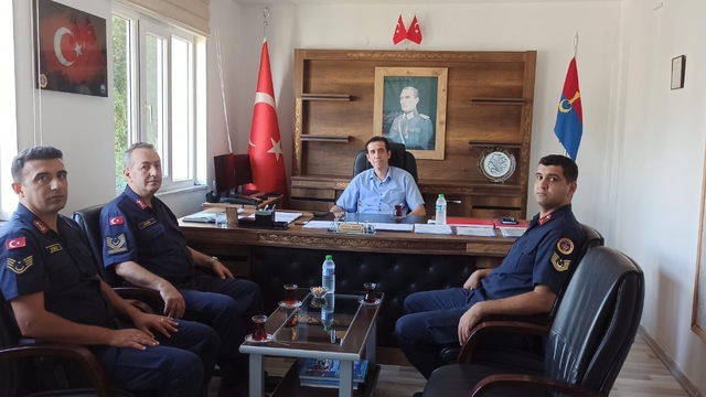 Kaymakam Topsakaloğlu'ndan İlçe Jandarma Komutanı Akgün'e ziyaret