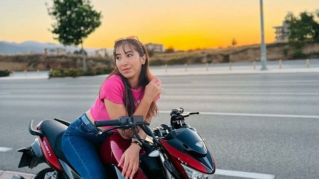 Devrilen motosikletteki Eda öldü, sürücü yaralı