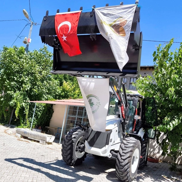 Ağın Belediyesi filosuna yeni araç kattı