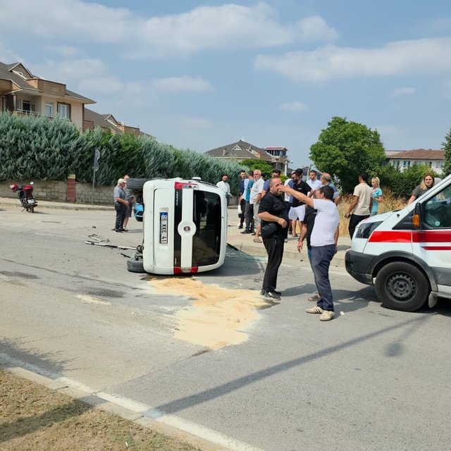Bursa'da takla atan hafif ticari araçtaki 1 kişi yaralandı
