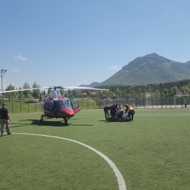 Seydişehir'de hava ambulansı felç geçiren hasta için havalandı
