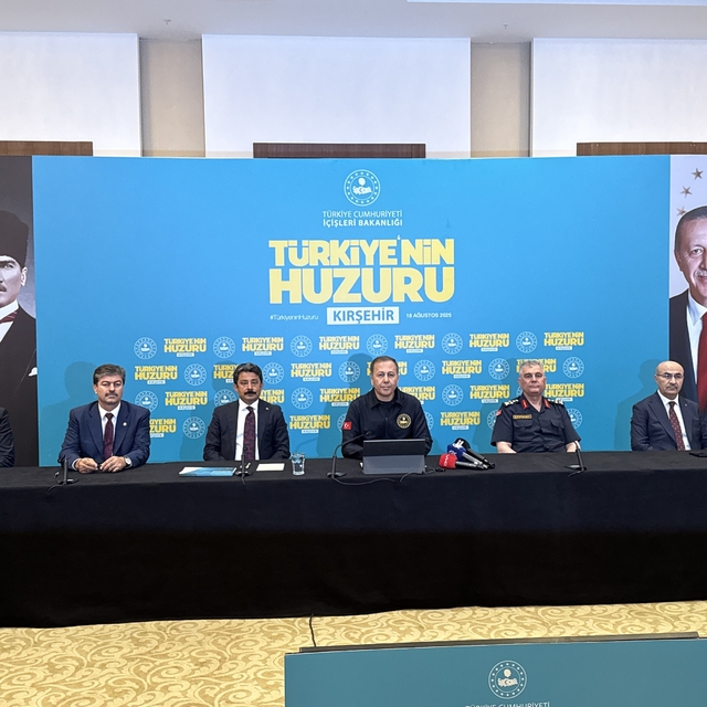 İçişleri Bakanı Yerlikaya, Kırşehir'de "Türkiye'nin Huzuru Toplantısı" sonr...