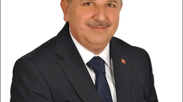 Keskin Belediye Başkanı Cönger'in içinde bulduğu otomobil kaza yaptı: 3 yaralı