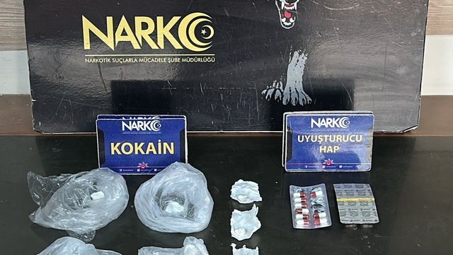 Adana'da evinde uyuşturucu ele geçirilen zanlı tutuklandı
