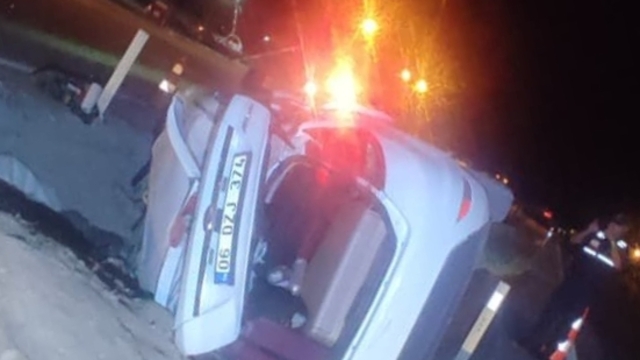 Nevşehir'de devrilen otomobildeki 5 kişi yaralandı
