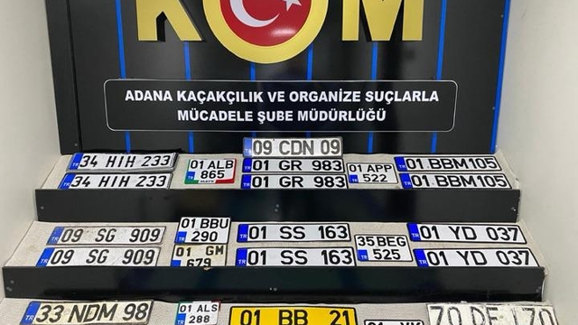Adana'da 27 sahte araç plakası ele geçirildi