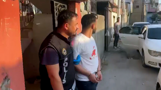 Torbacı, evine yapılan baskınla yakalandı