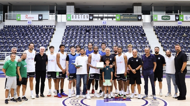 Merkezefendi parkeye indi