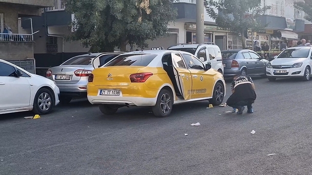 Eşini öldürüp intihara kalkışan koca, hayatını kaybetti