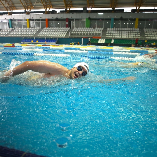 Otizmli milli yüzücüler, takım olarak ilk kez kendi kulvarlarında kulaç ata...