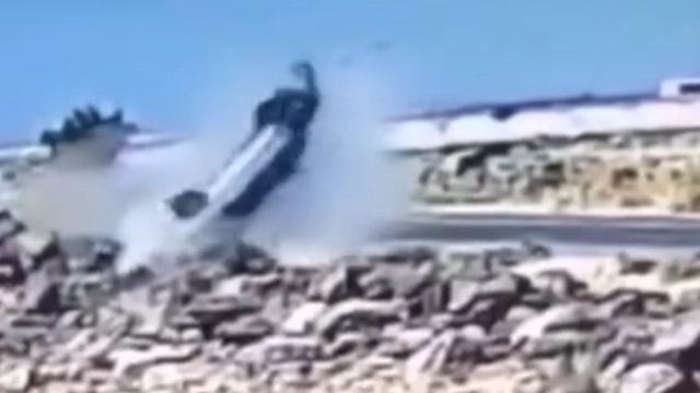 Otomobilin taklalar attığı kaza kamerada; 2 ağır yaralı