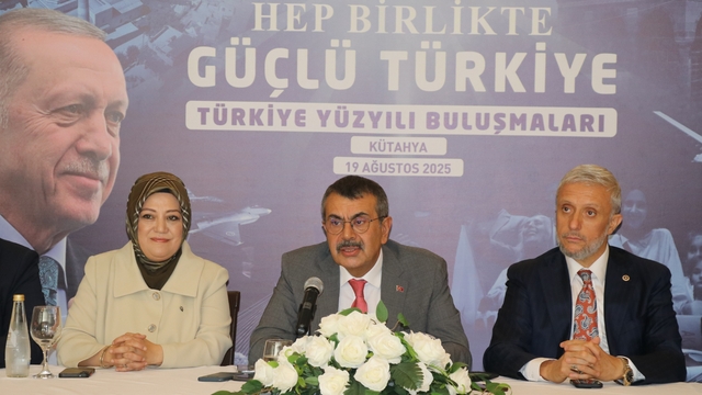 Bakan Tekin, Kütahya'da "Türkiye Yüzyılı Buluşmaları" programında konuştu: