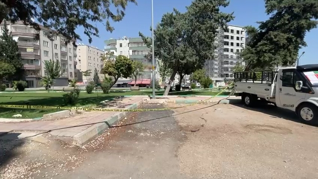 Parkta 13 bıçak darbesiyle öldürüldü