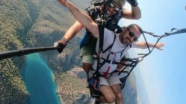 Yamaç paraşütü elemelerinde hayatını kaybeden pilot defnedildi