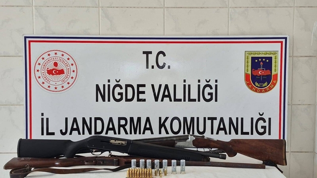 Niğde'de ruhsatsız silah operasyonunda 4 kişi yakalandı