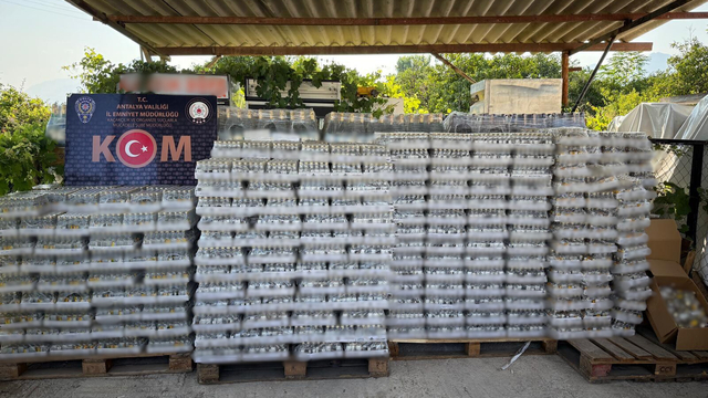 Antalya'da kaçakçılık ve organize suçlarla mücadele sürüyor