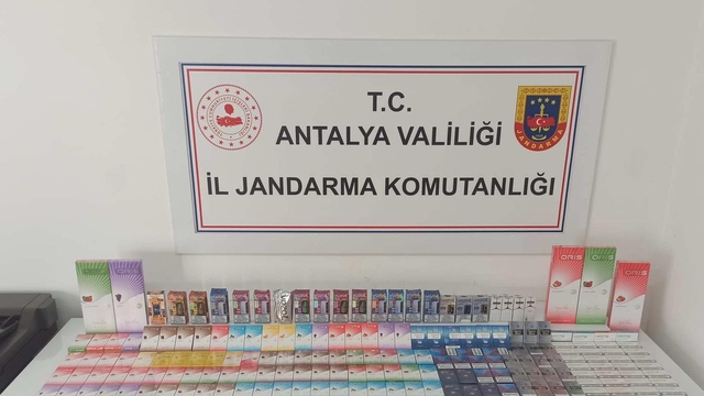 Alanya'da jandarma ekipleri tarafından kaçakçılıkla mücadele sürüyor