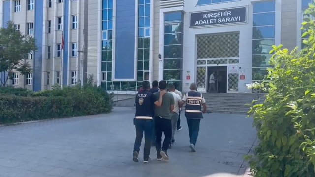 Emekli kadını 'polisiz' diyerek dolandıran 3 şüpheli tutuklandı