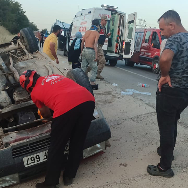 Elazığ'da devrilen otomobildeki 5 kişi yaralandı
