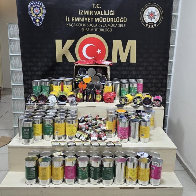 İzmir'de kaçakçılık operasyonlarında 21 kişiye adli işlem yapıldı