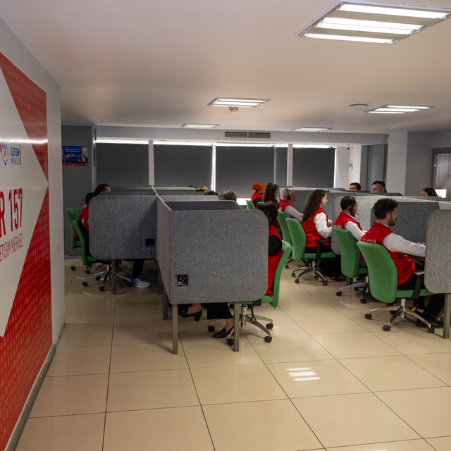 Yabancılar İletişim Merkezi, 10 yılda 15 binden fazla kişinin kurtarılmasın...