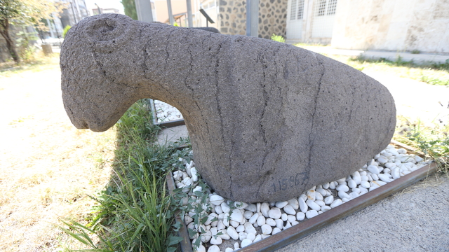 Kars Arkeoloji Müzesi farklı dönemlerin "sessiz tanıkları"na ev sahipliği yapıyor