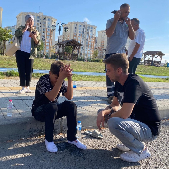 Yaya geçidinde otomobilin çarptığı bisikletli çocuk yaralandı