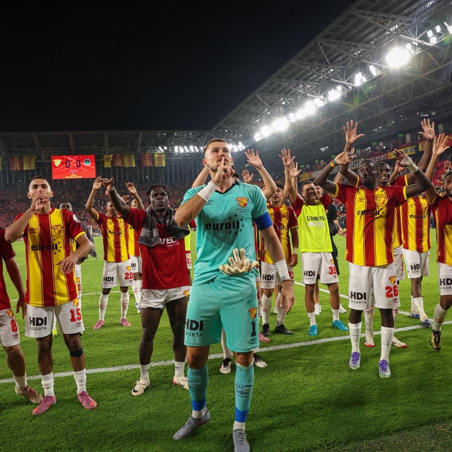 Göztepe, İstanbul'da ilk peşinde